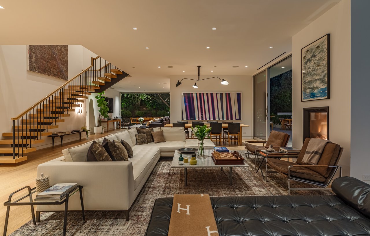 9011 Alto Cedro Dr, Beverly Hills