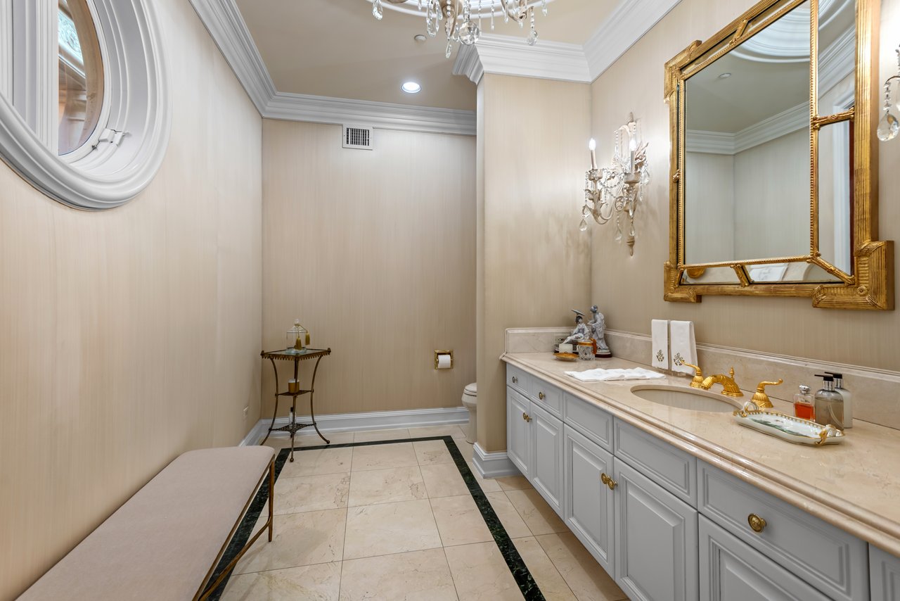 996 Vista Ridge Lane