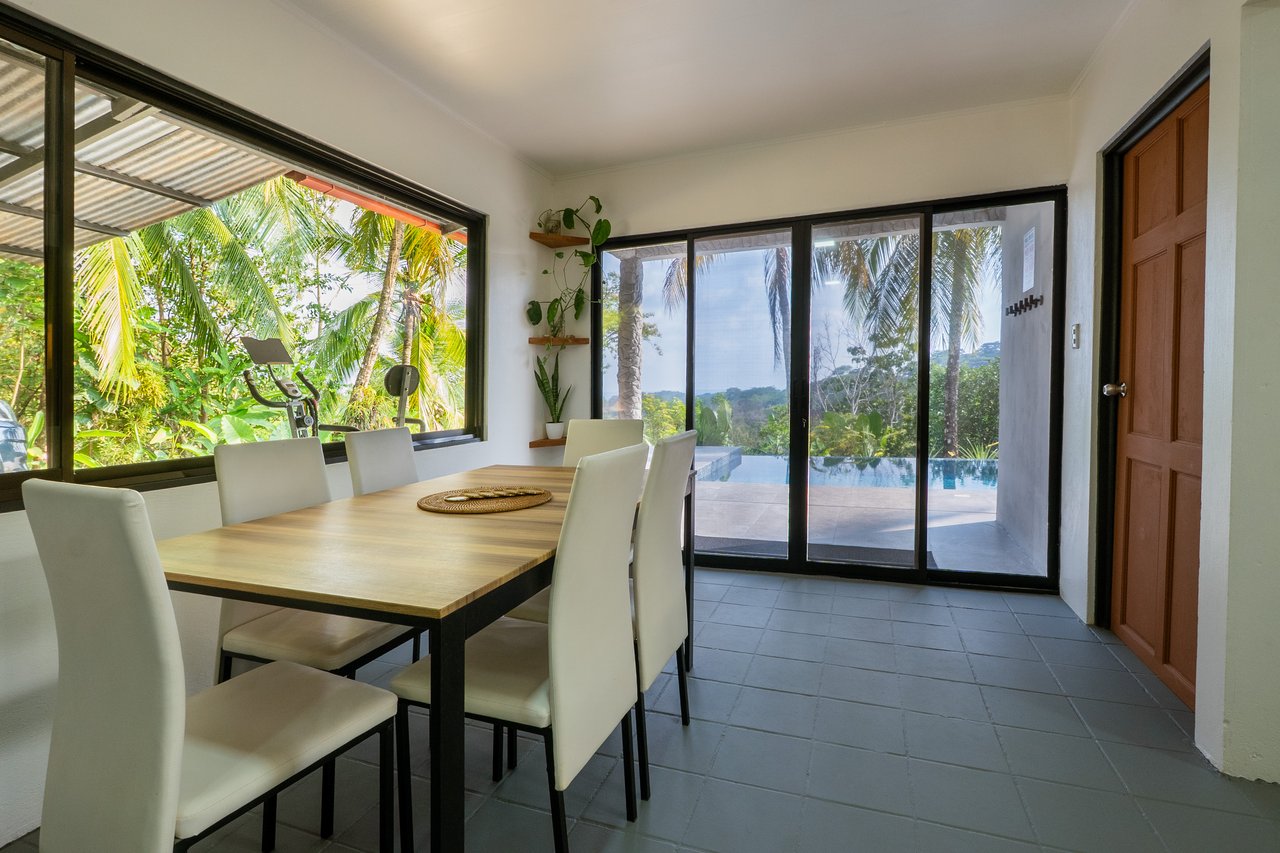 Ocean Peek Paradise Villa - 3 Bed - 1 Bath With a Pool in Hatillo