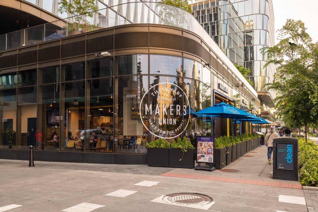 45 Sutton Square SW #306