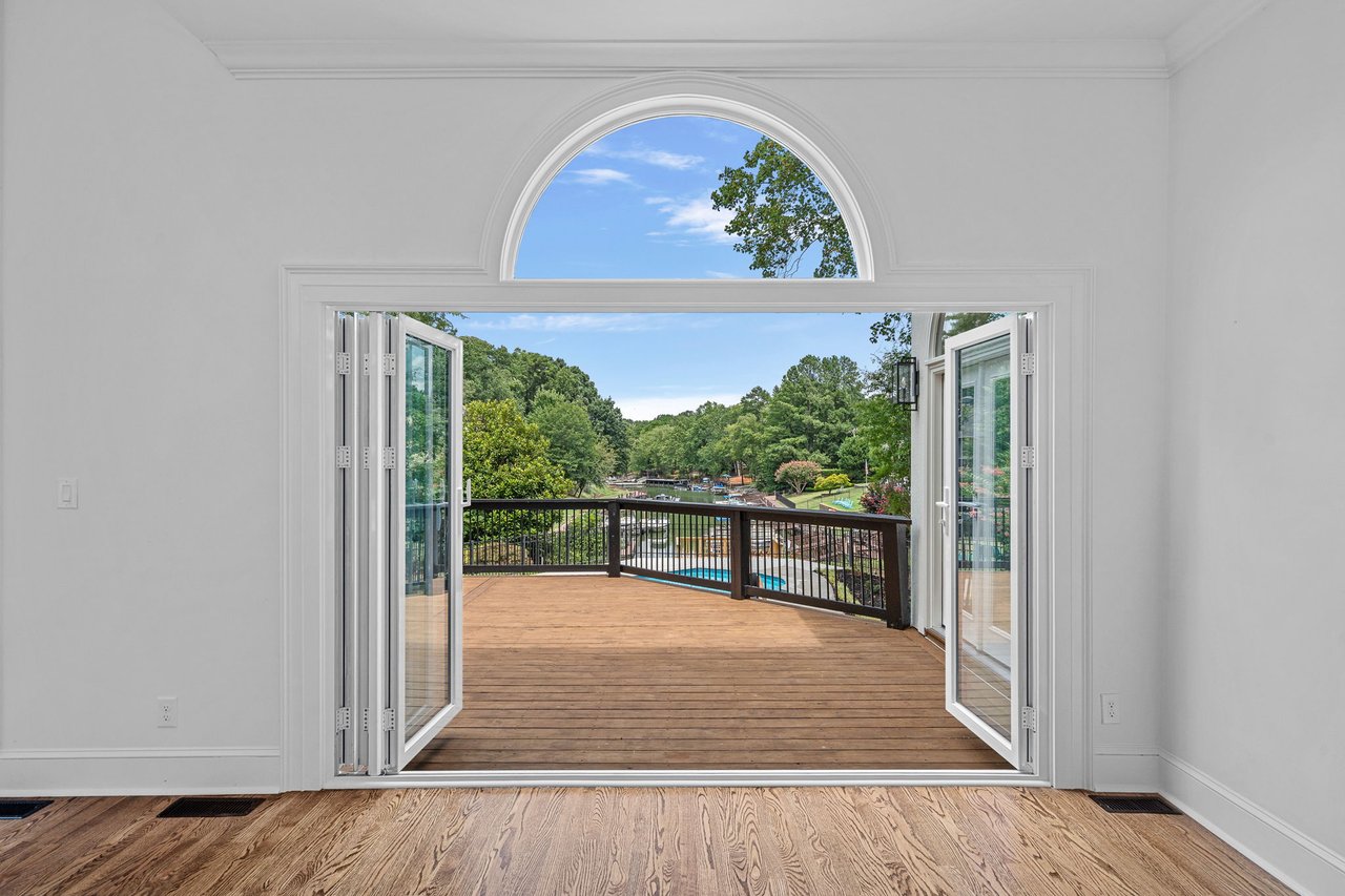 21404 Blakely Shores Drive