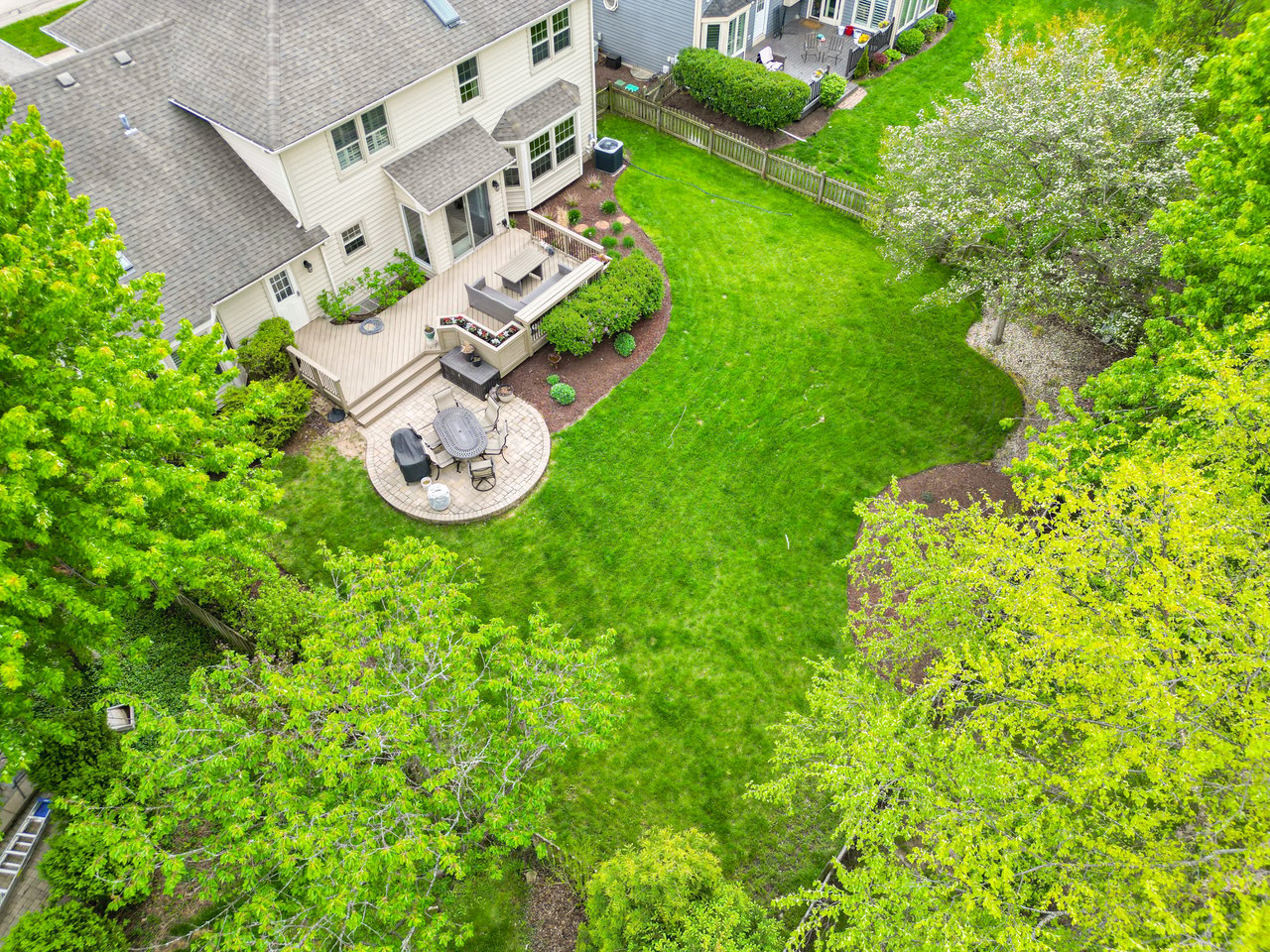 2689 Fox River Ln