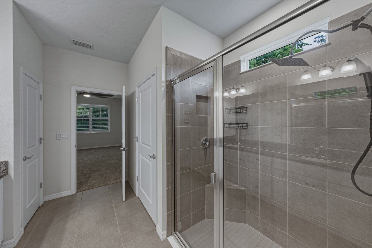12322 EASTPOINTE DR