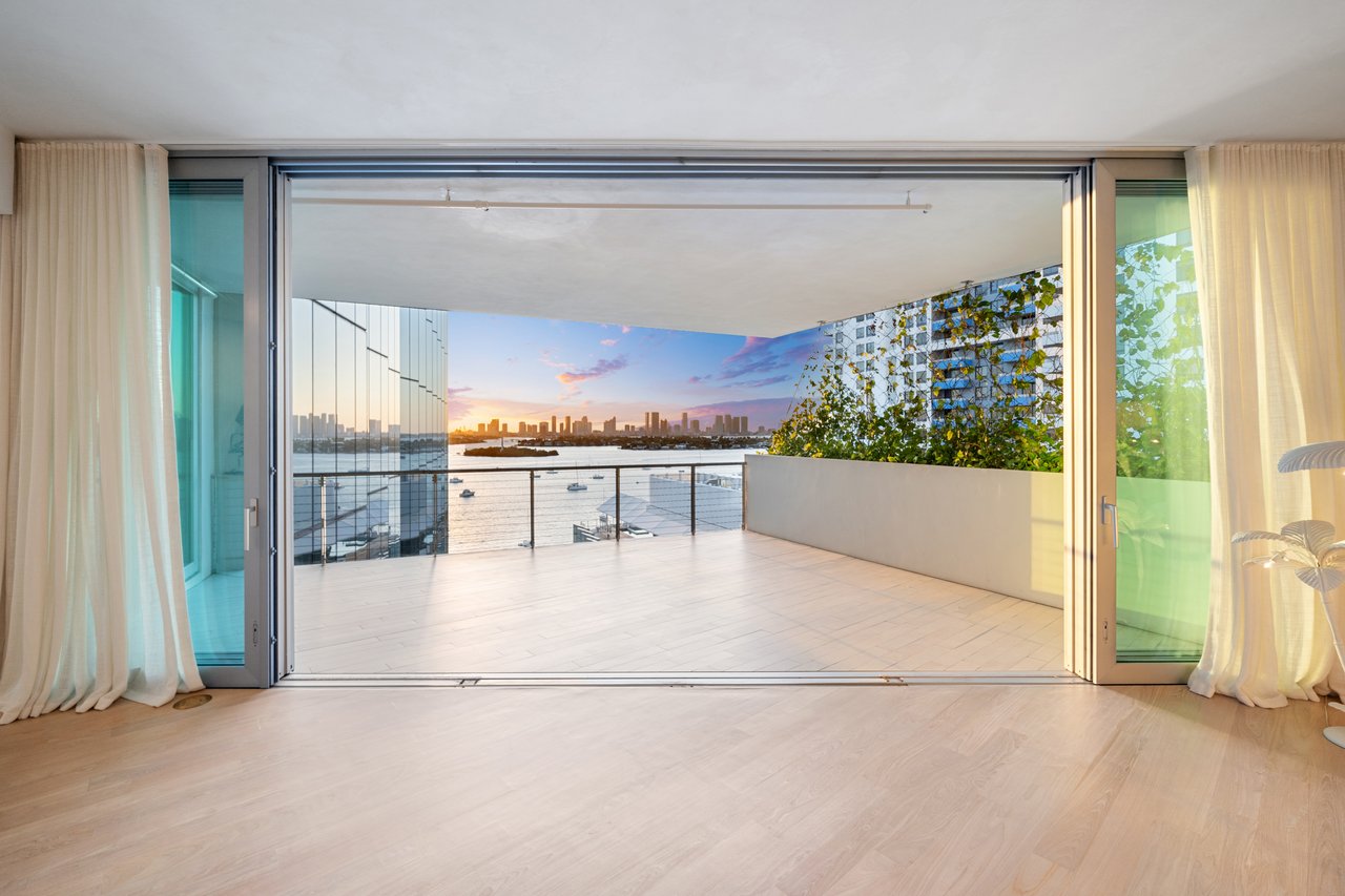 Monad Terrace 11E