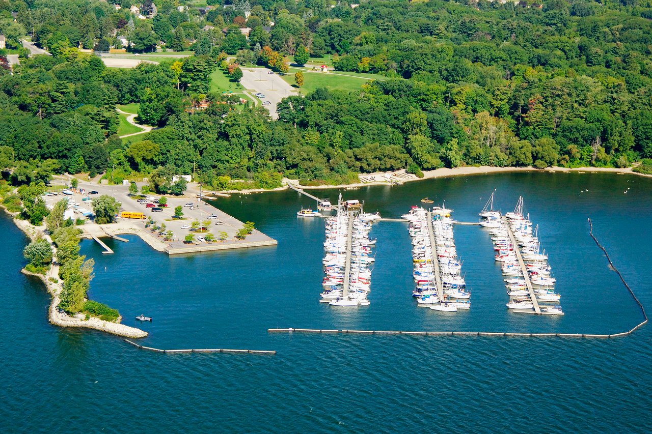 Aldershot Ranch-Style Oasis