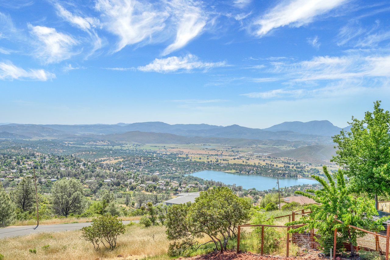 15893 Little Peak Rd
