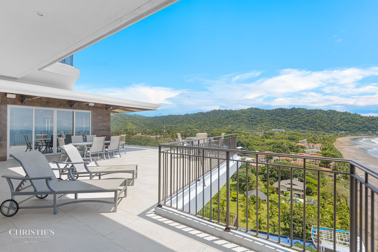 Vista Las Palmas – Executive Oceanfront Penthouse 11B