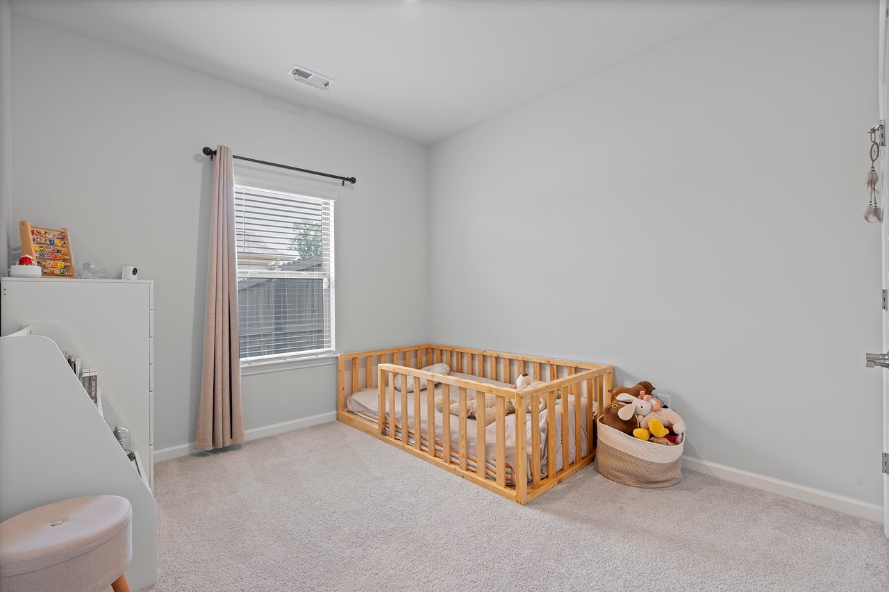 Four Bedrooms, Outdoor Fireplace, Great Location!