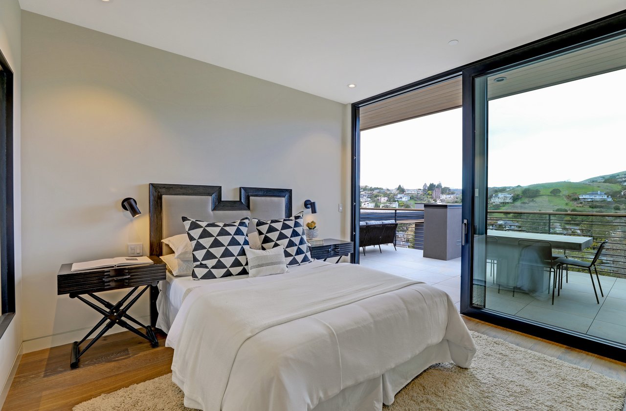 Modern Luxury - Completed in 2020
