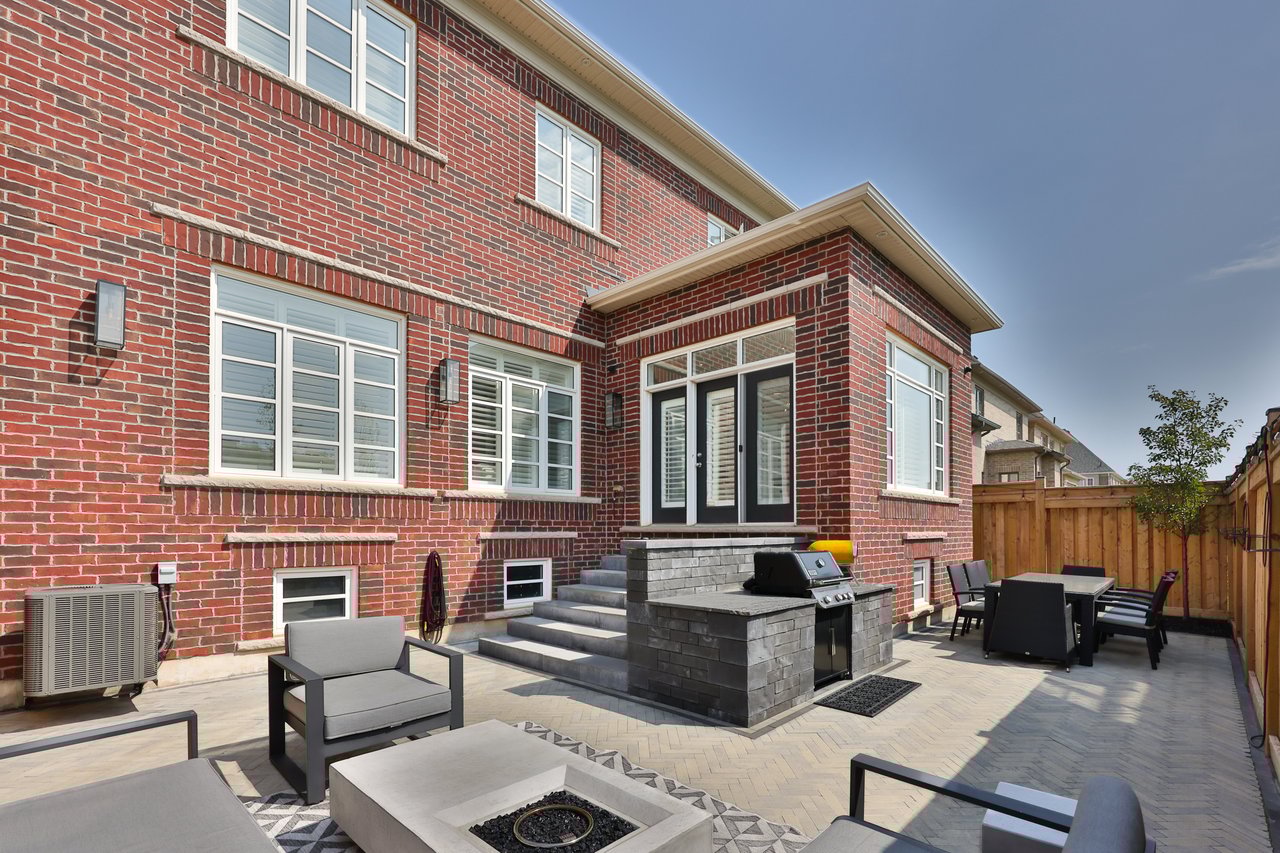 3100 Daniel Way, Oakville