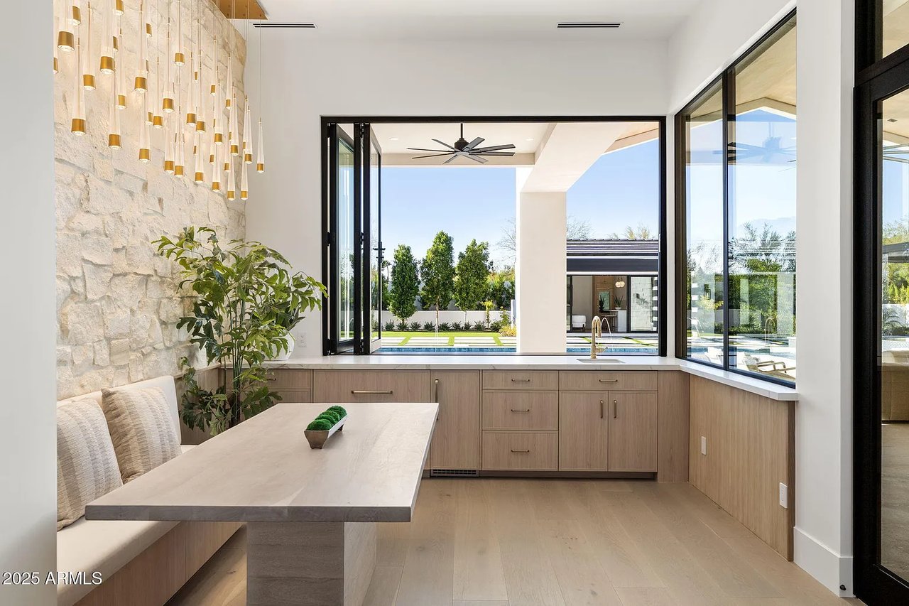 4534 E PEBBLE RIDGE Road