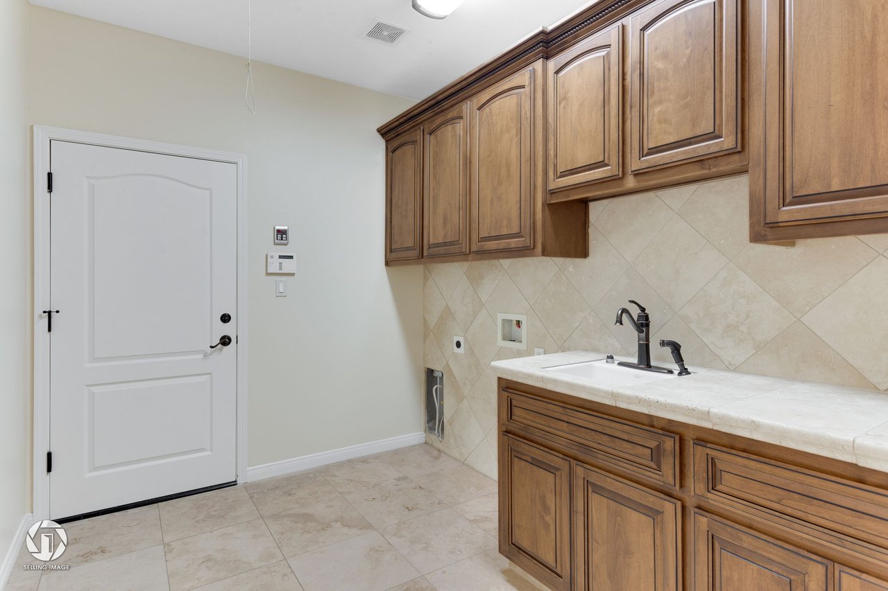 14201 Santa Fe Ct
