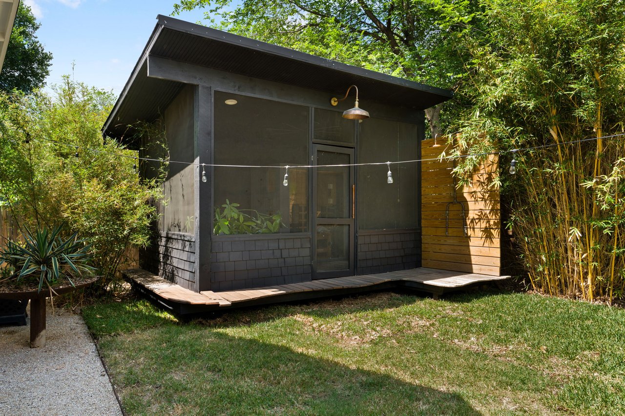 1704 Wethersfield RD