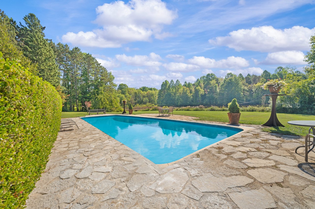 2408 E 800 N, La Porte, IN 46350