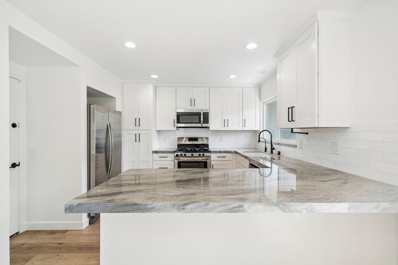 2524 Elden Avenue 1A