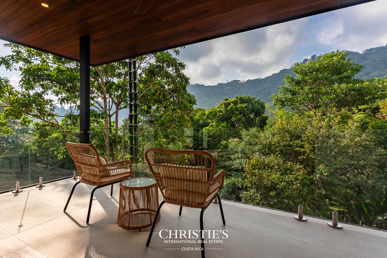 New Modern Tropical Villa 