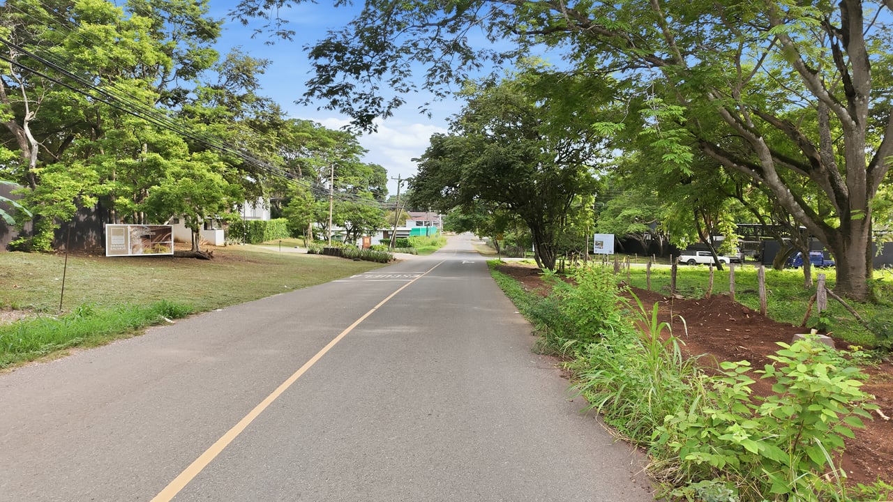 1,000 M2 Coastal Lot with Permits – Playa Grande 