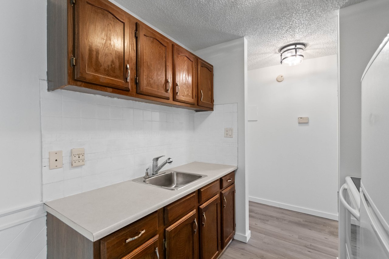 635 56 Avenue SW Unit: 206