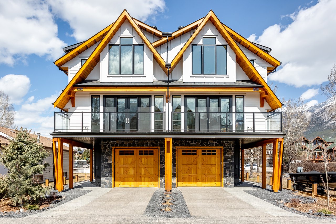 2(SE) - 833 6th Street