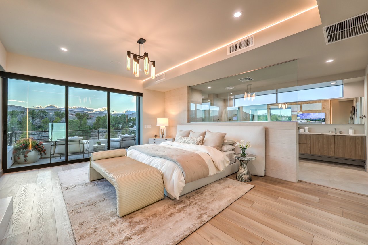 4077 Heron Fairway Dr