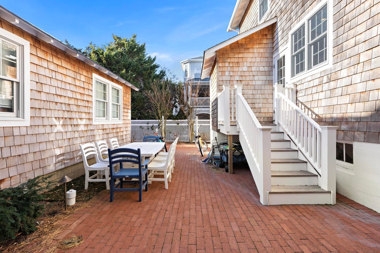 112 8th Street Beach Haven w/Cottage
