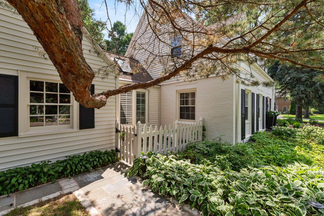 805 E. Green Tree road