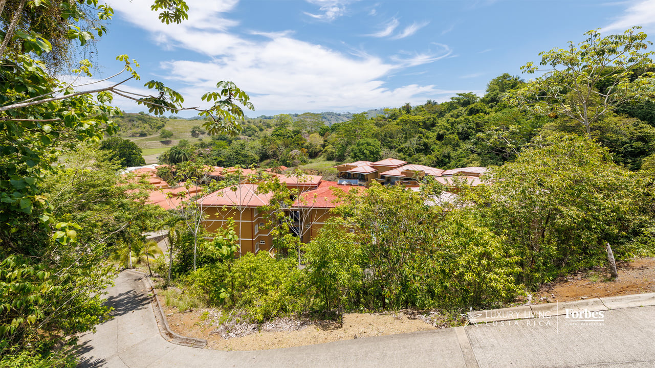 21455 - Remodeled Residence, 10 bedrooms, Near Marina Los Sueños with Views