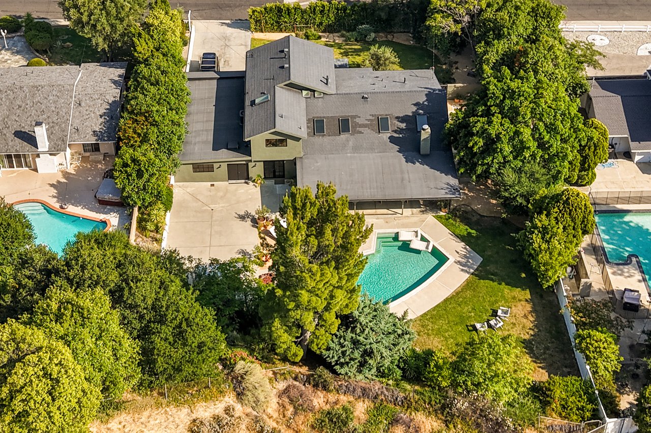 16727 Pineridge Drive