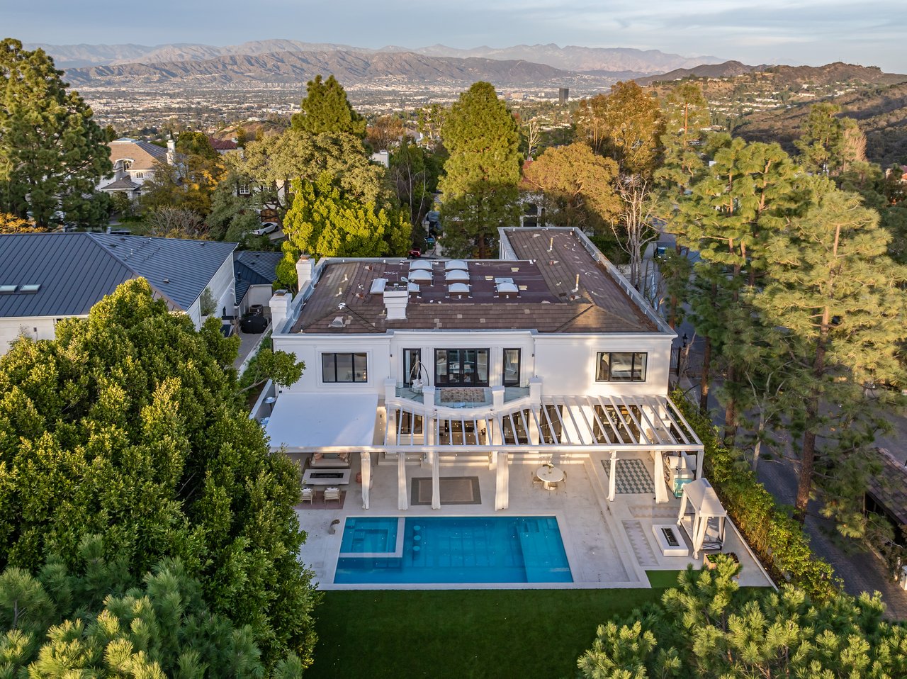 12000 Crest Ct, Beverly Hills