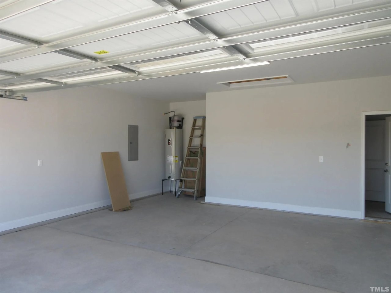 39 N Cousins Ct