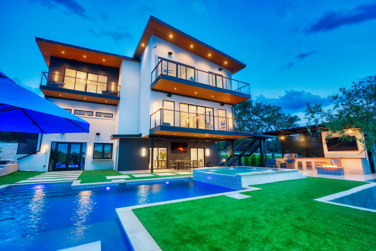 1104 Summit Ridge 