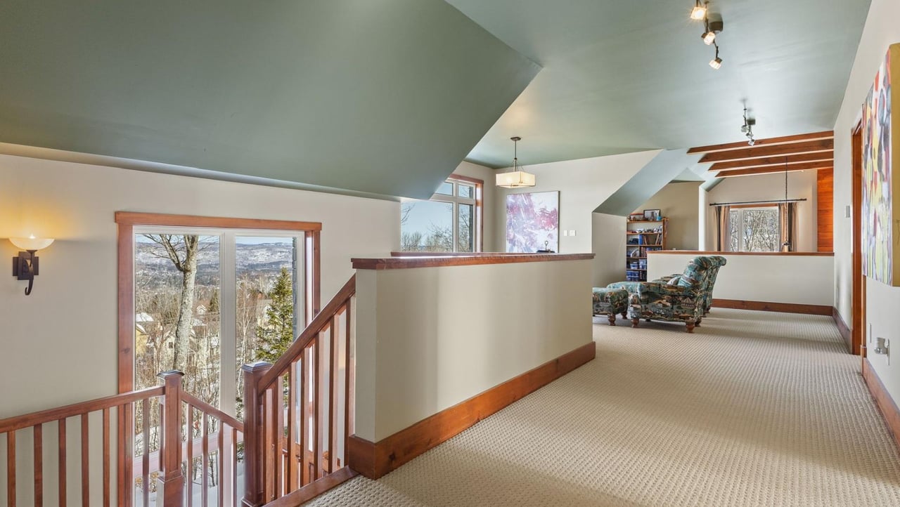 Mont-Saint-Sauveur | Panoramic ski-in/ski-out residence