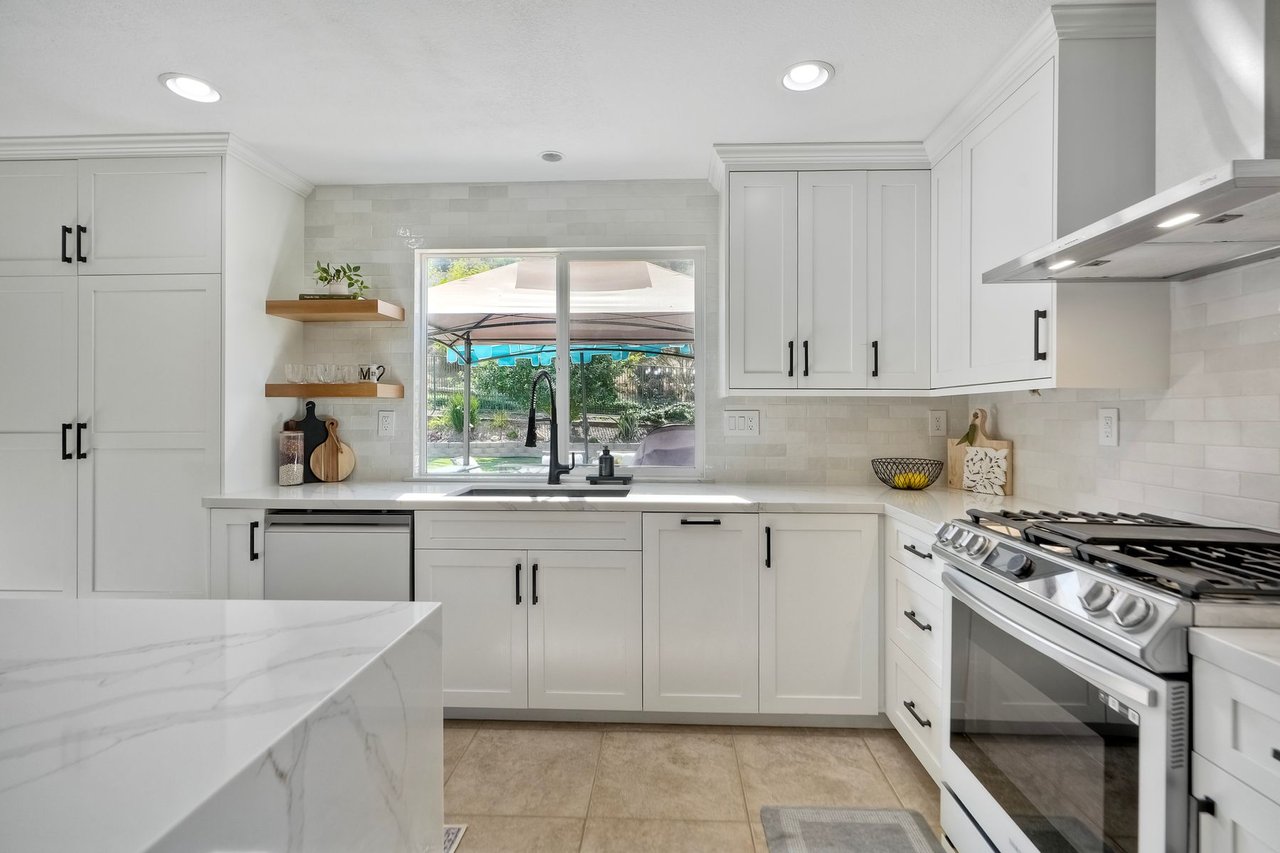 121 Canyon Creek Way