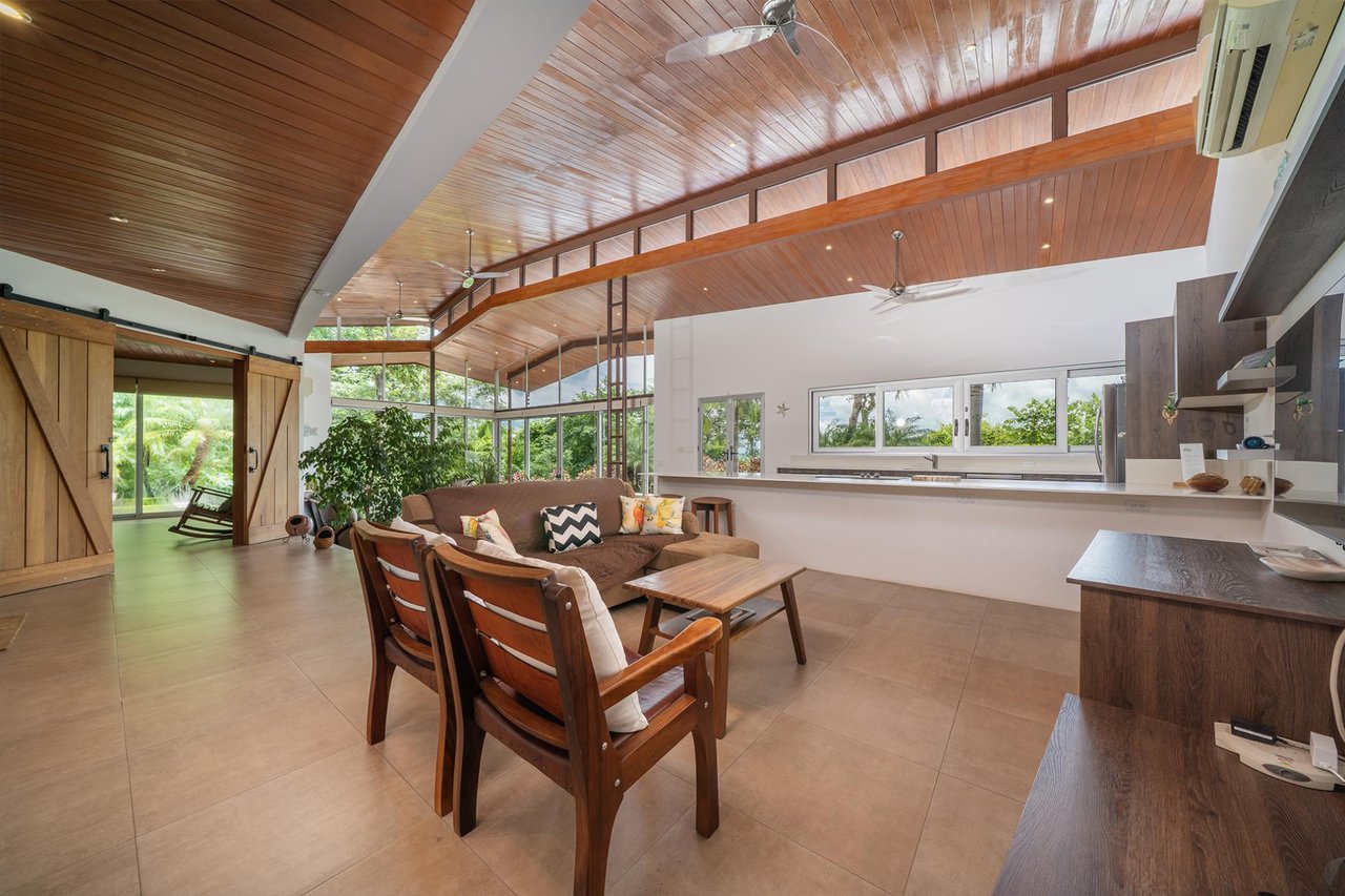 Casa Gracia | Luxury Jungle Retreat with Infinity Pool in Rancho Villareal, Tamarindo