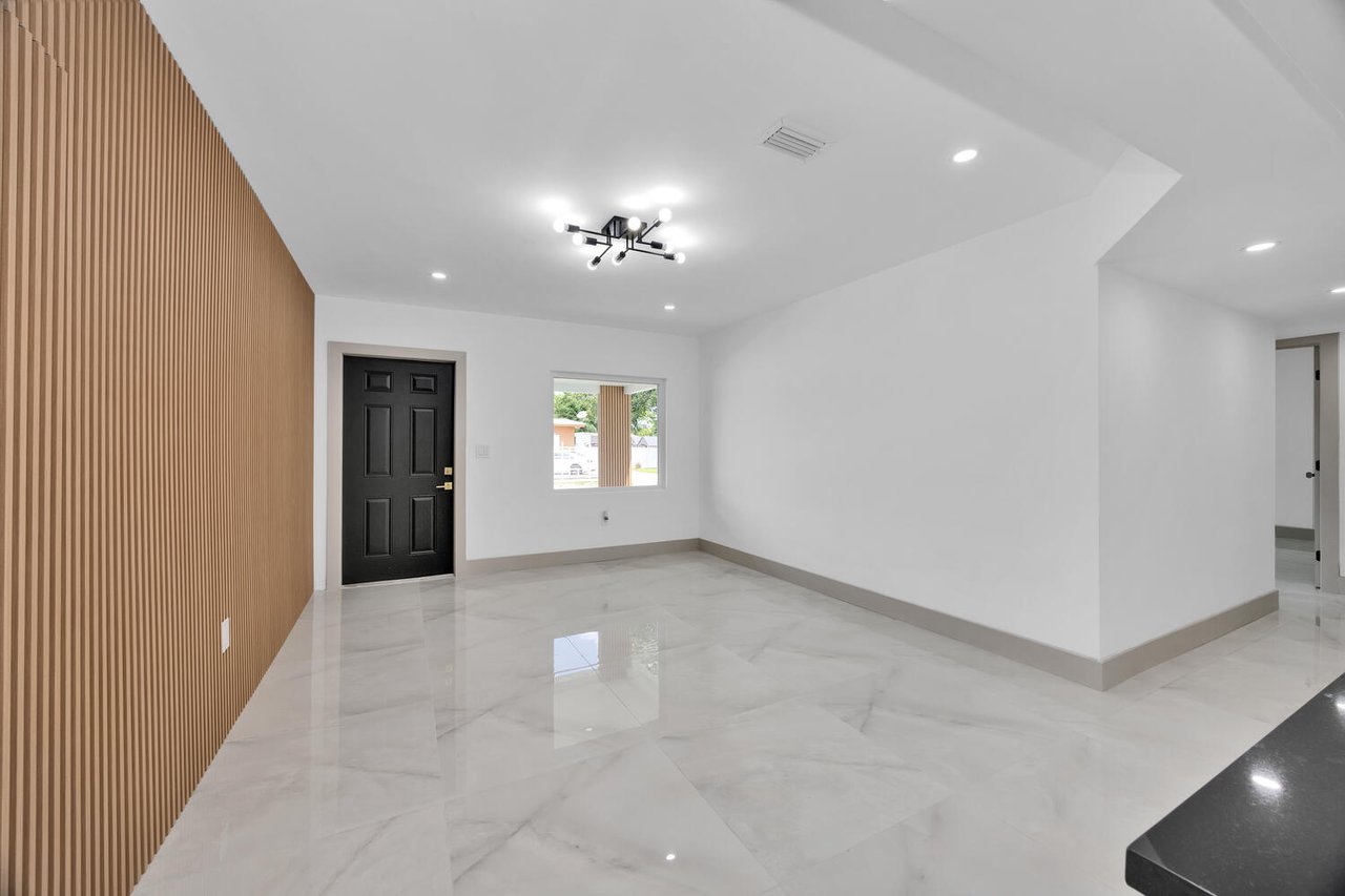 Fully Renovated 4-Bedroom Home Minutes from Coral Gables