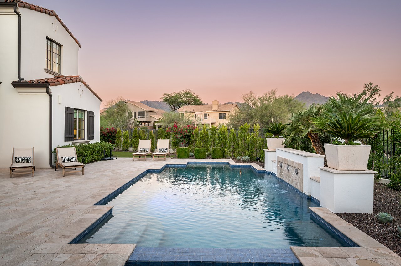 9483 E ROCKWOOD Drive