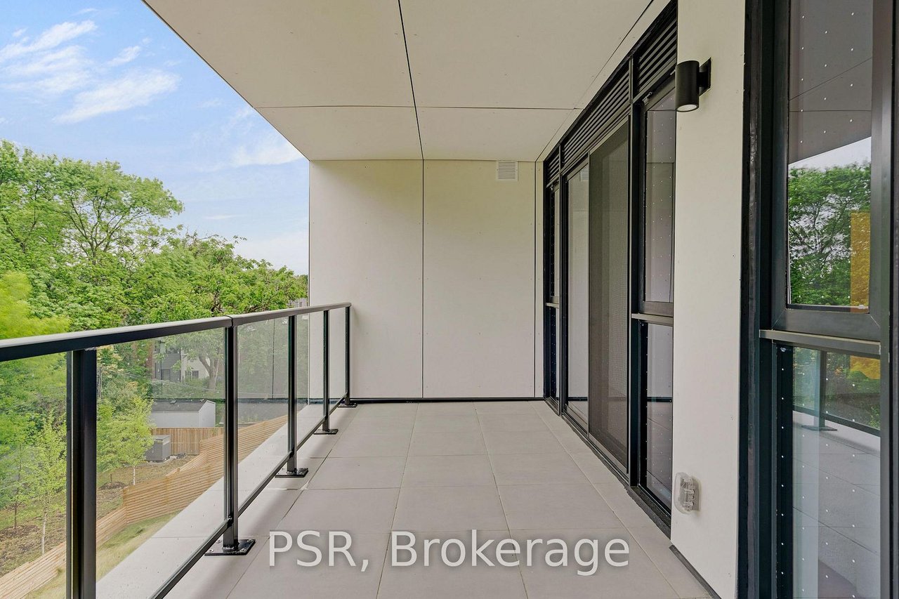 THE RESIDENCES ON KEEWATIN AVE