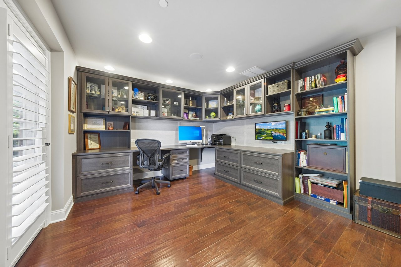 39 Woodstone Circle, Millburn, NJ 07078