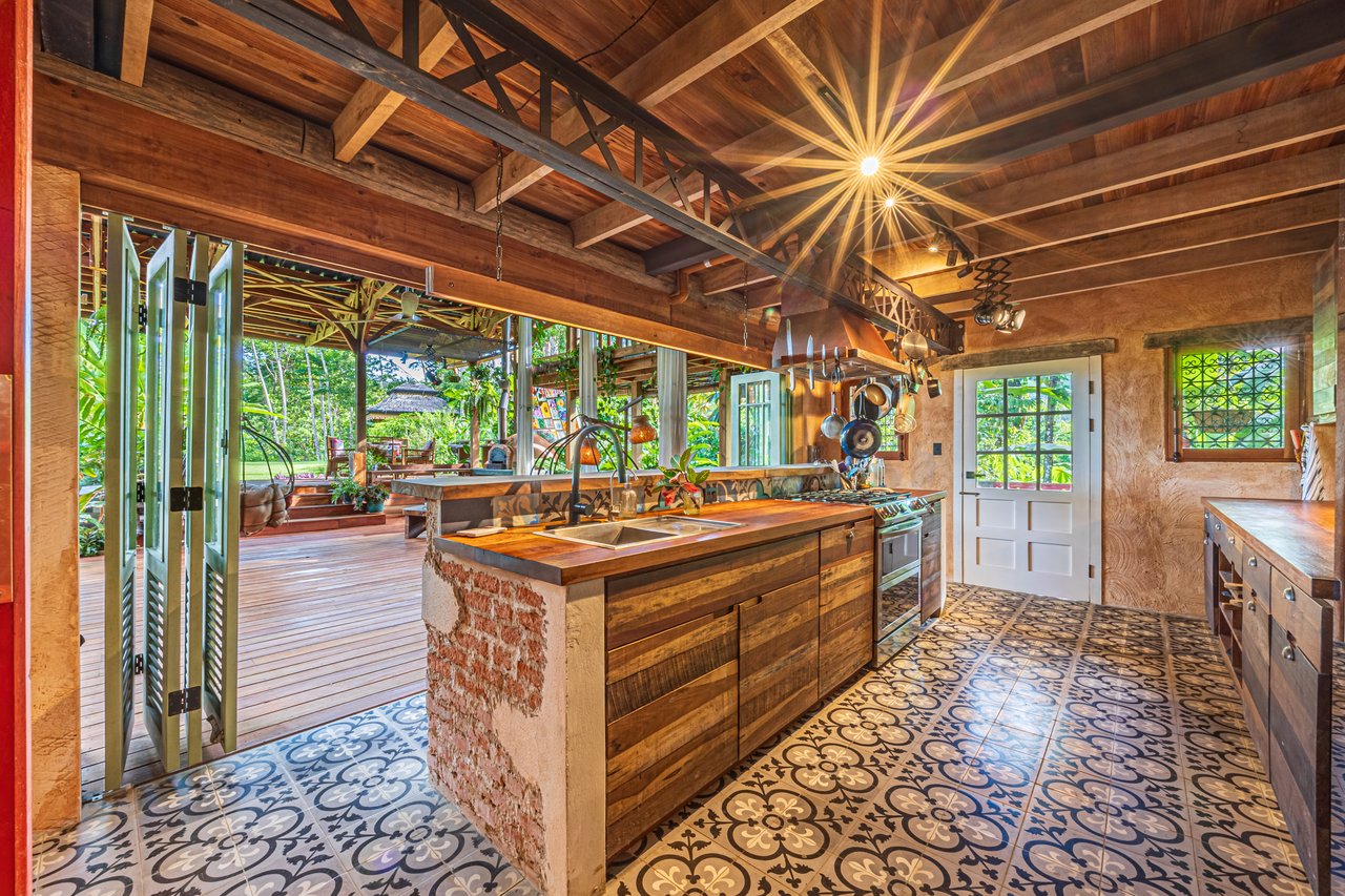 2.56 ACRES – 3 Bedroom Artistic Architectural Masterpiece, Recording Studio, Ocean View, Pool, 1 Bedroom Guest House!!!