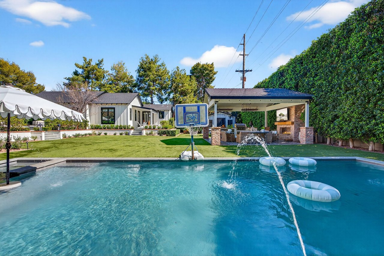 5217 E CALLE REDONDA