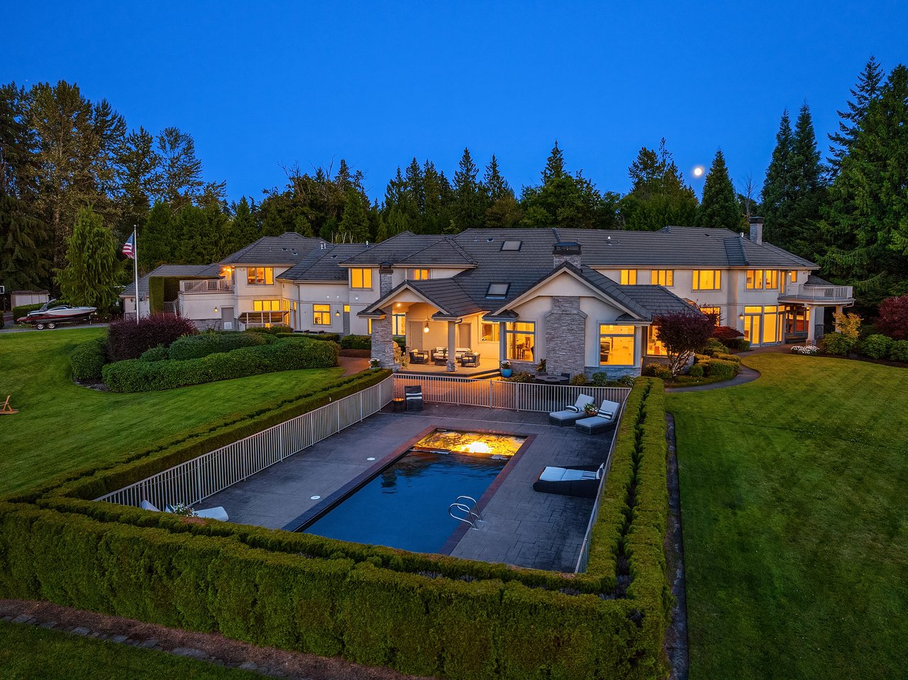 Legacy Snag Island Estate
