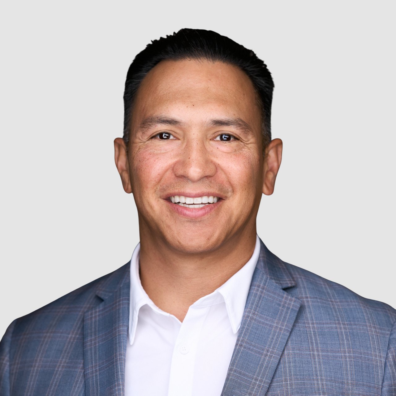 Brandon Gonzales Fresno CA, Real Estate Agent Headshot