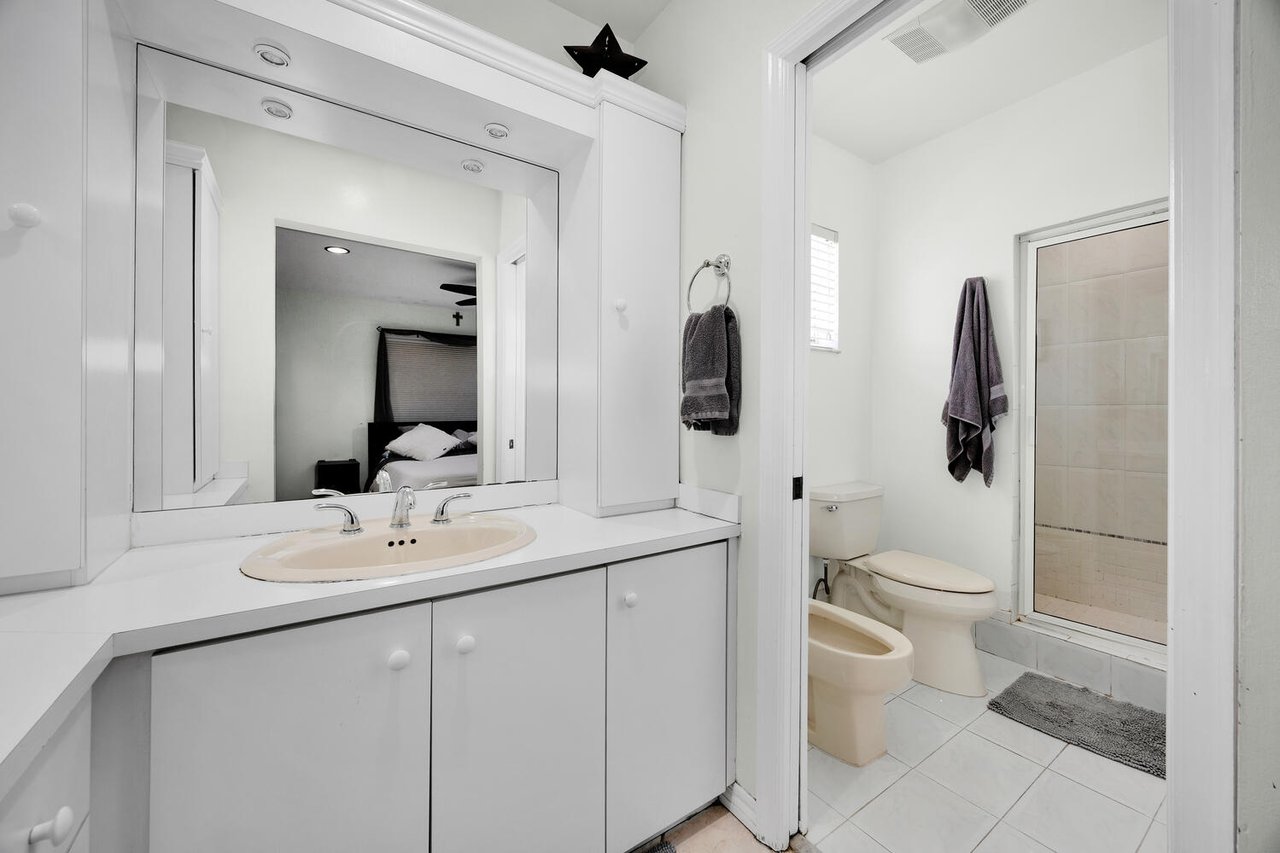 Calling All Investors - Pinecrest Duplex For Sale