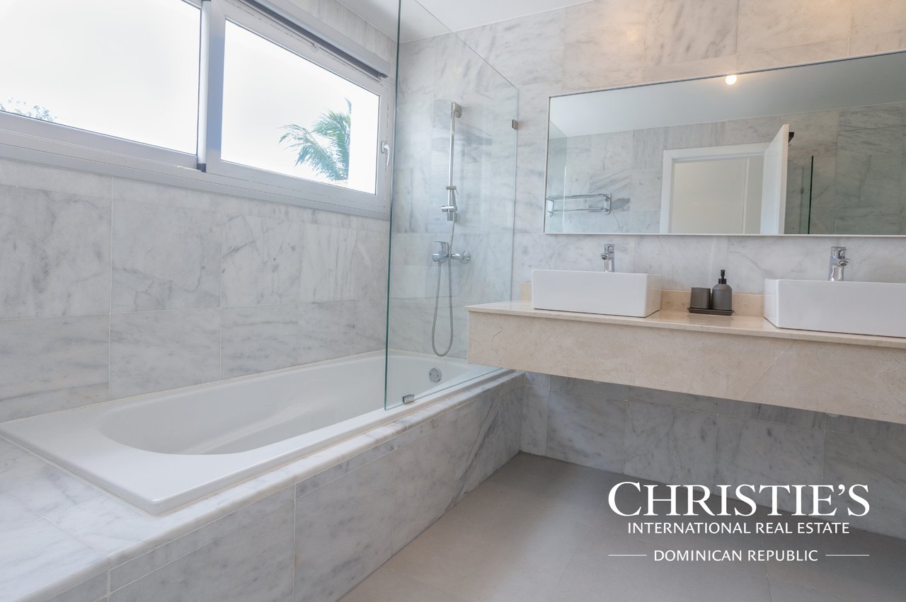 Villa Capri, Playa Nueva Romana