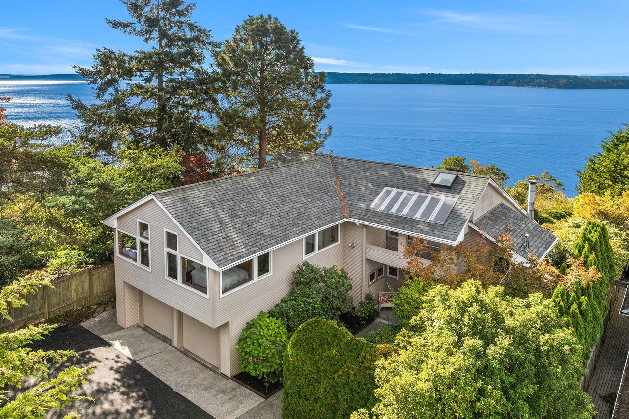 10245 Marine View Drive SW