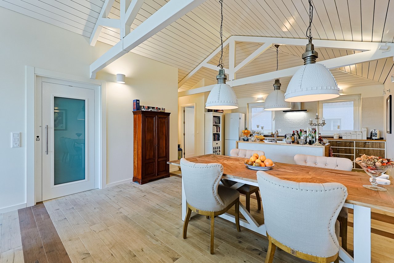 Elevated Riverside Living Minutes from Comporta