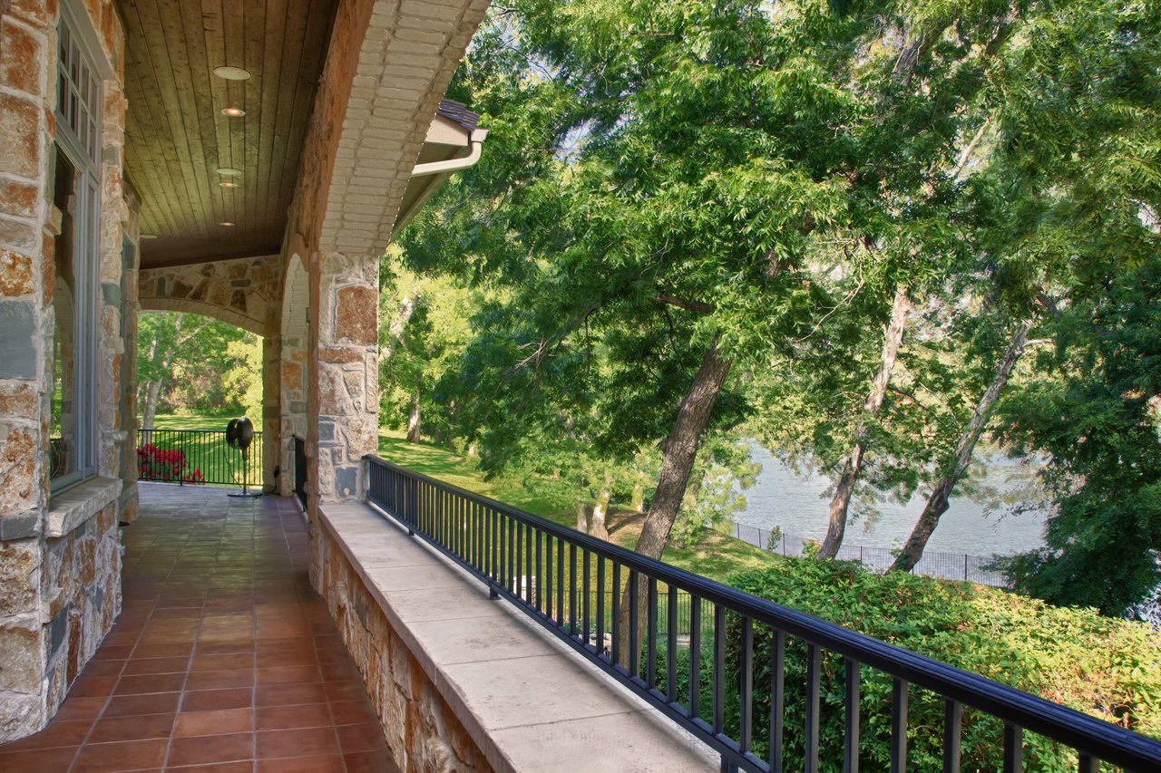 Edgewater Waterfront Estate