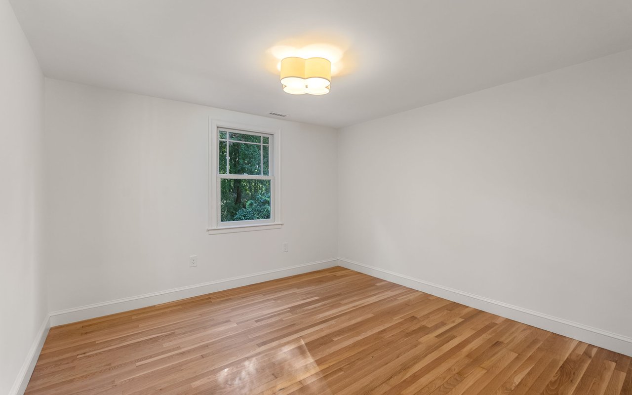 95 Sylvan Lane Weston, MA 02493