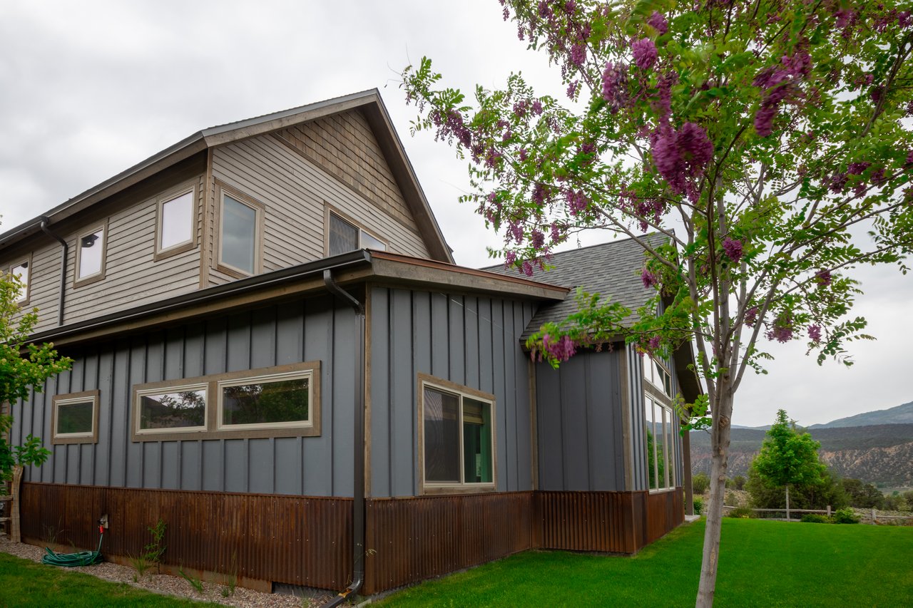 Pristine and Bright Four-Season Colorado Home