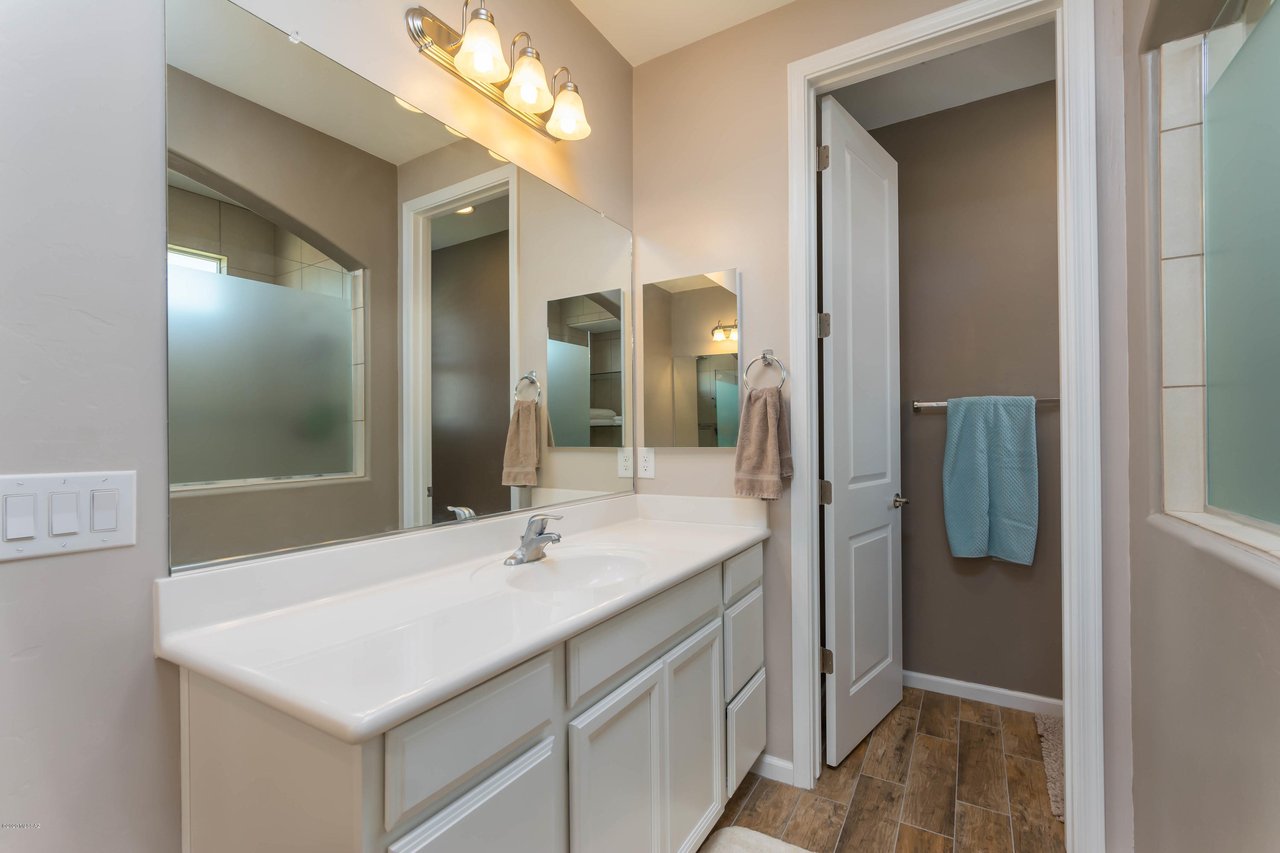 7250 W Secret Bluff Pass